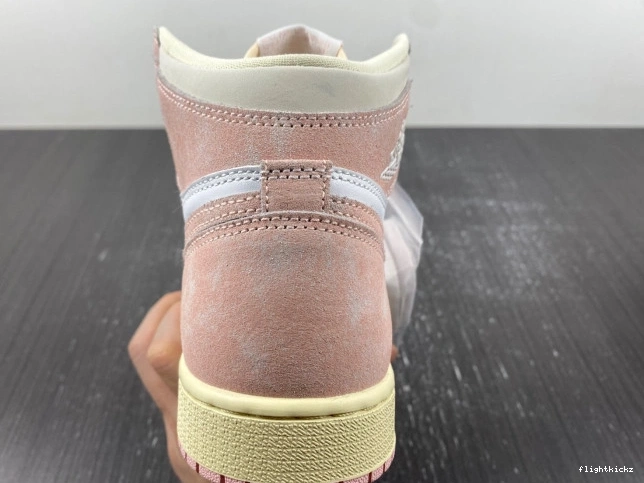 FD2596-600 OG Jordan Pink Washed 1 Air Retro High (Women's) 0808